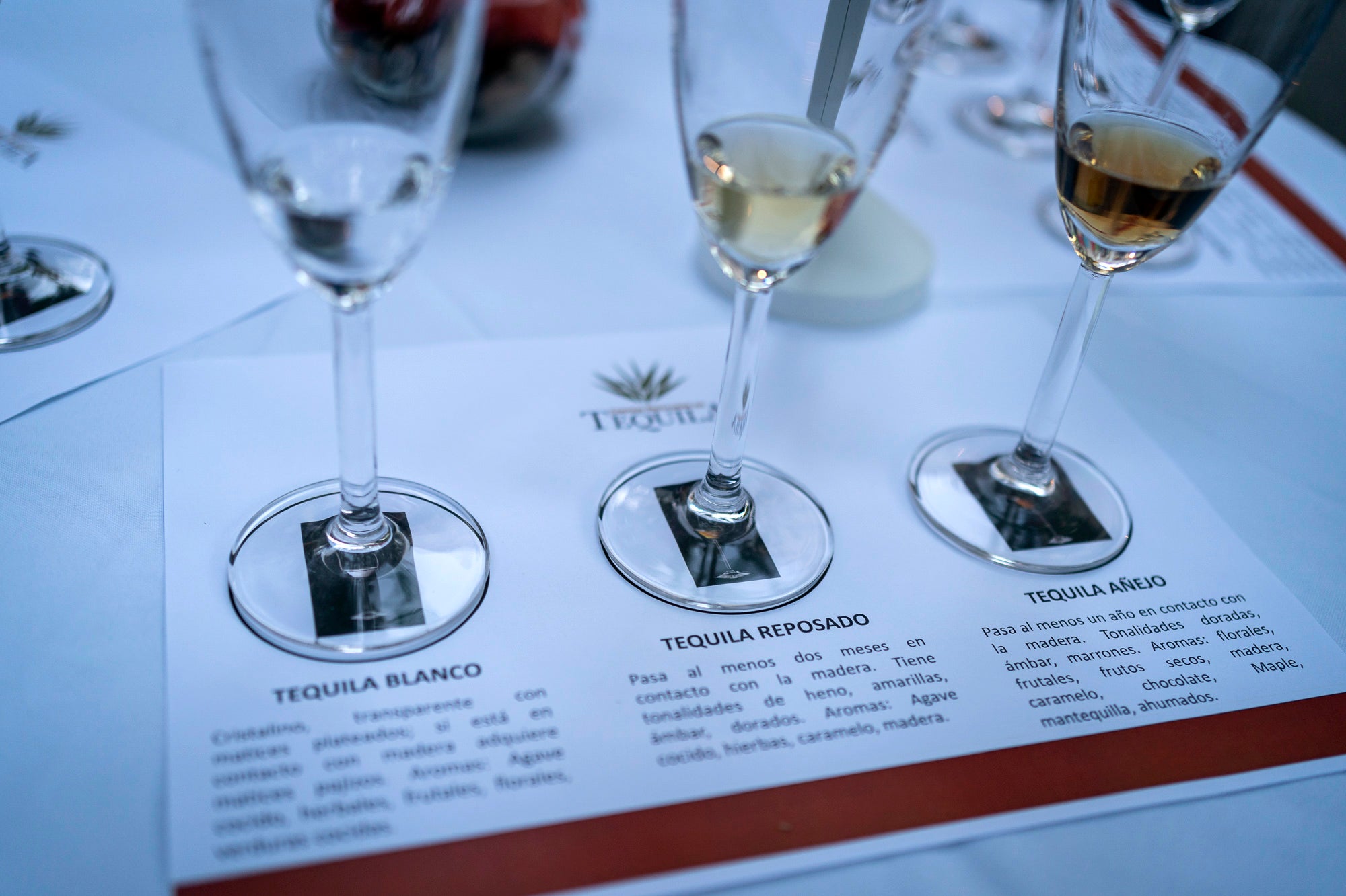 Les tres classes de tequila que s'han tastat a l'acte del Consolat de Mèxic a Barcelona / Mireia Comas
