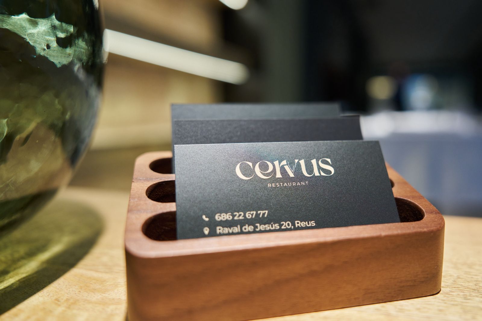 Targetes del restaurant Cervus | Cedida