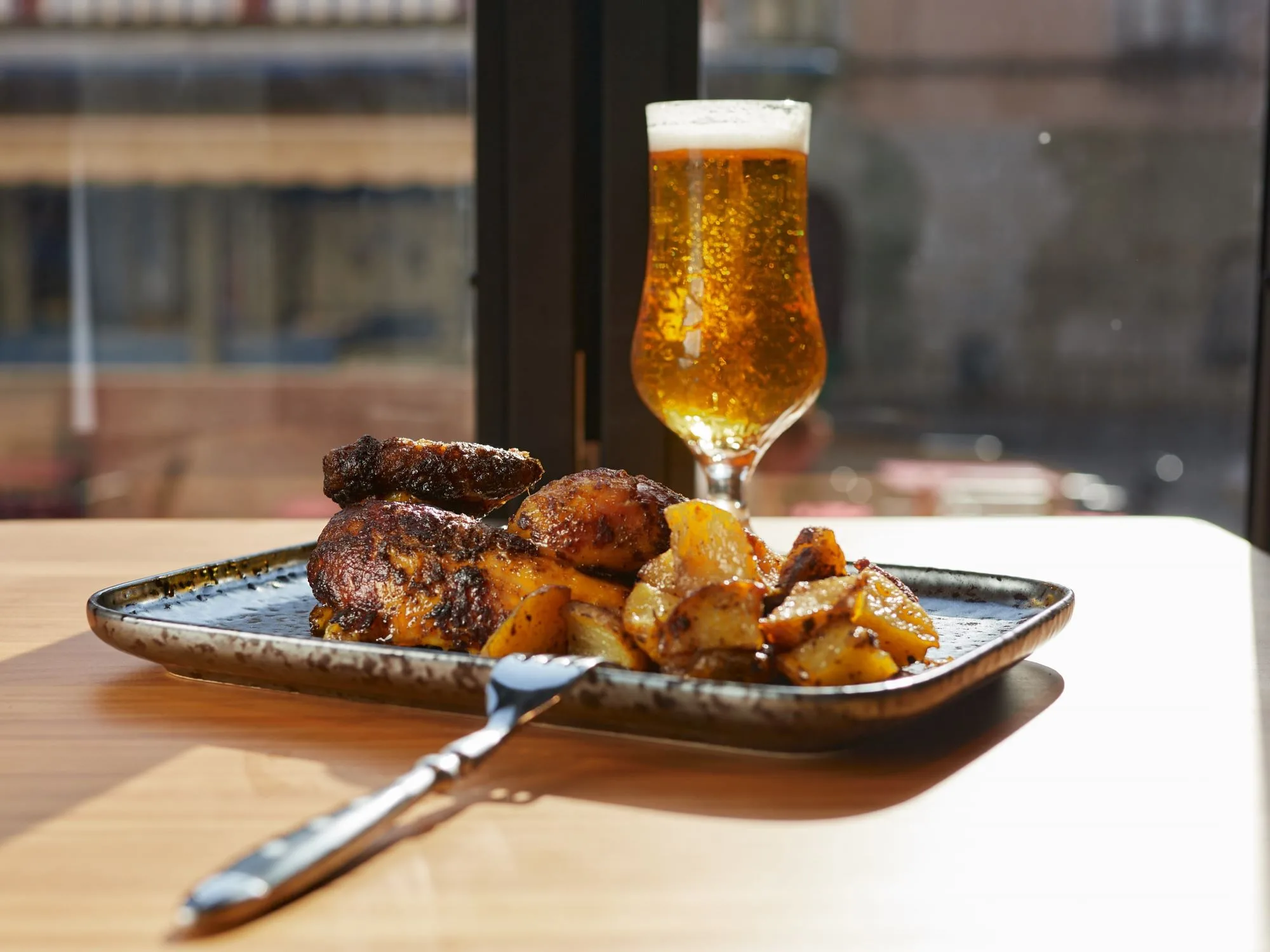 Pollastre amb patates i cervesa | Alast