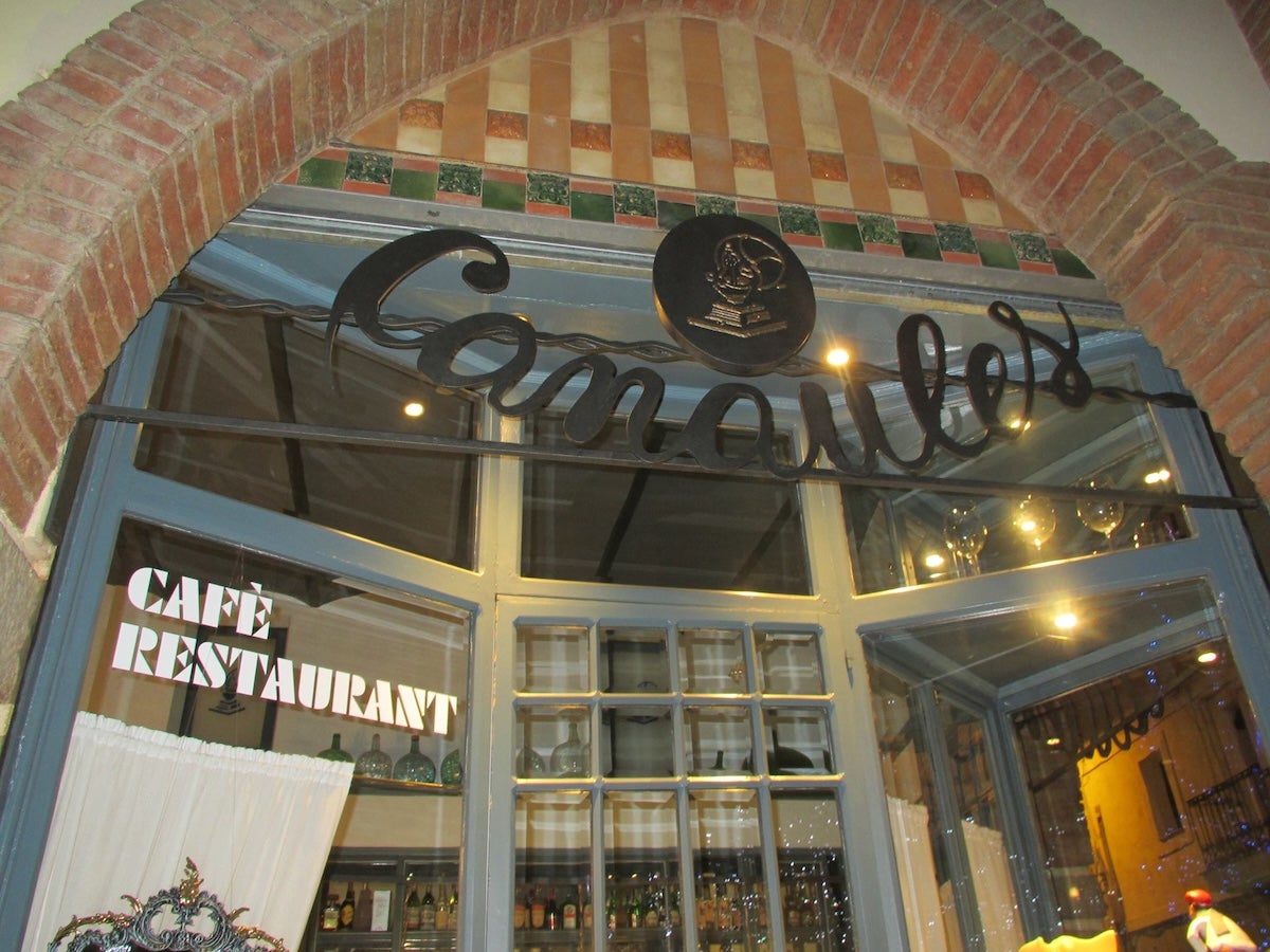 Entrada del restaurant Canaules | Facebook Canaules cafè restaurant