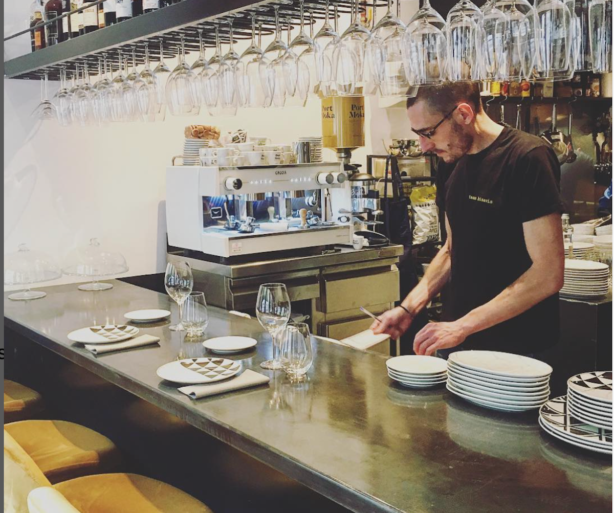 Interior del restaurant Bisavis | Instagram @bisavisbruc