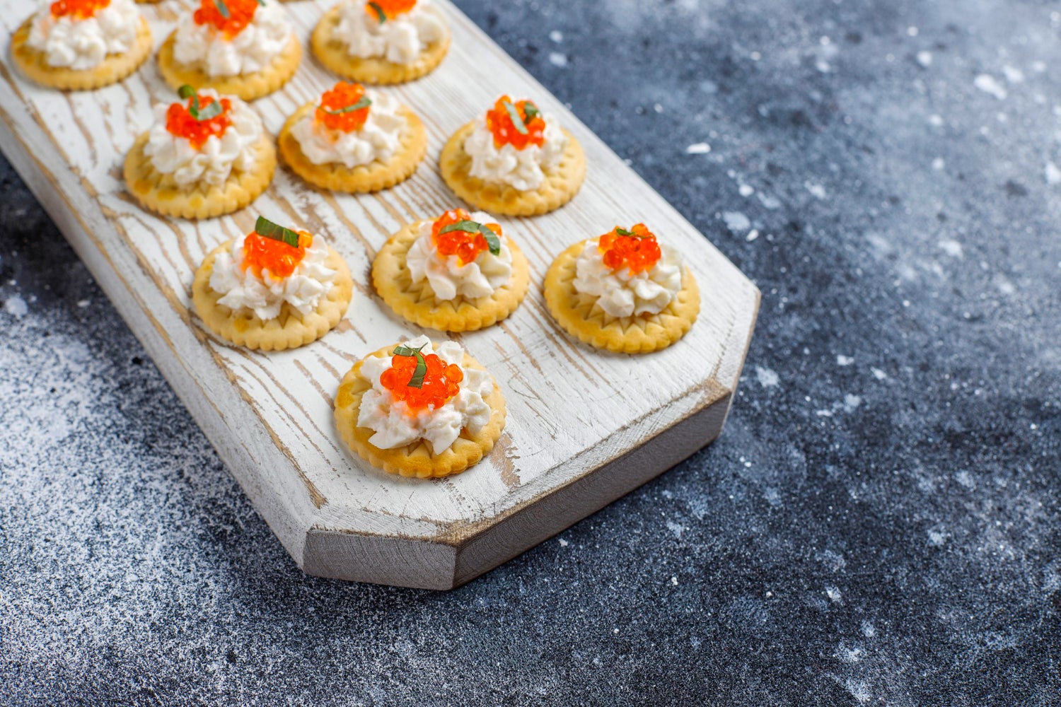 Canapè tebi de bacallà | Freepik