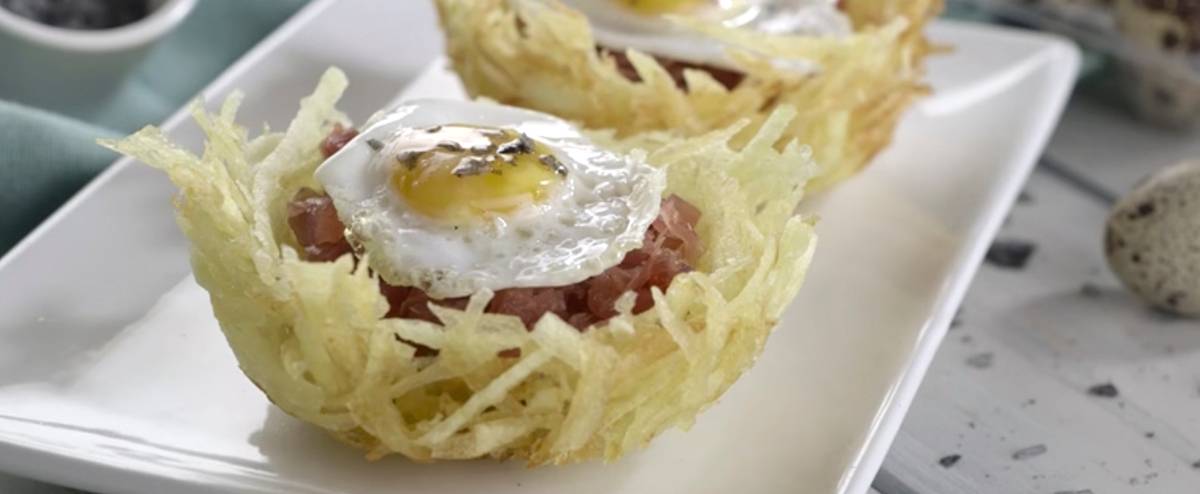 Ous de guatlla sobre niu de patates | Lidl