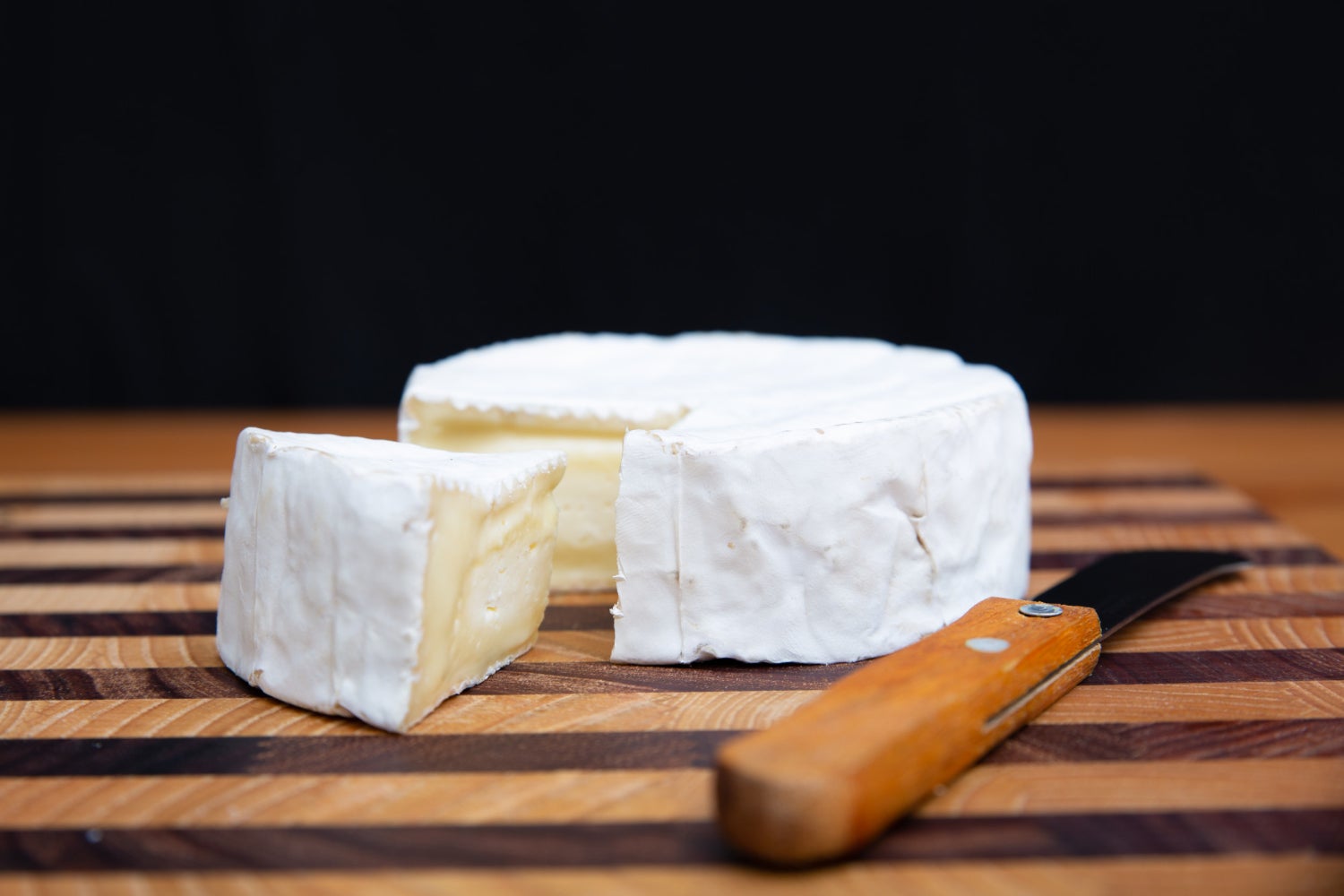 Formatge brie | Freepik