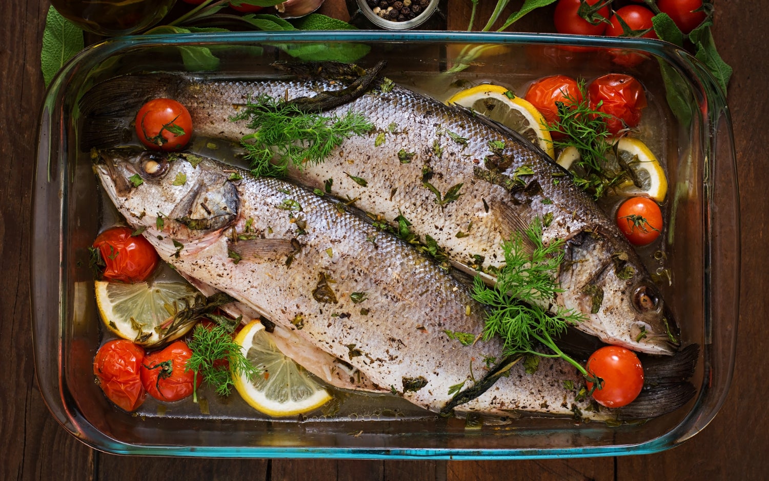 Peix al forn | Freepik