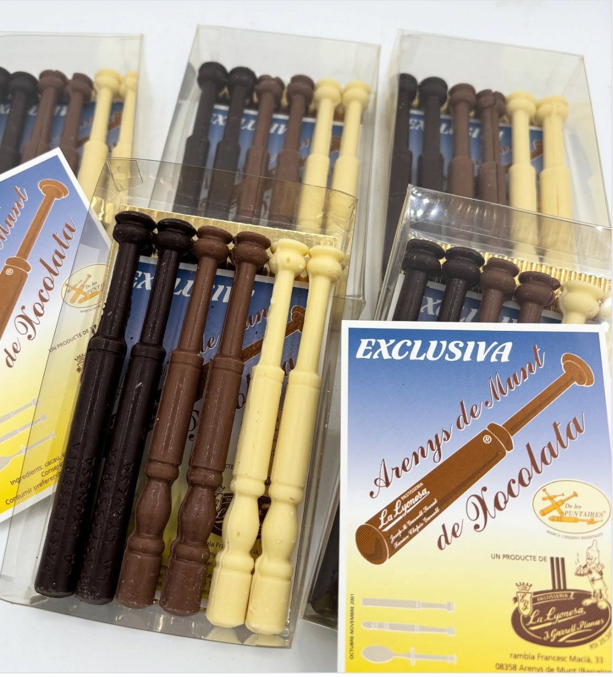 Boixets de xocolata | Intsagram @pastisserialalyonesa